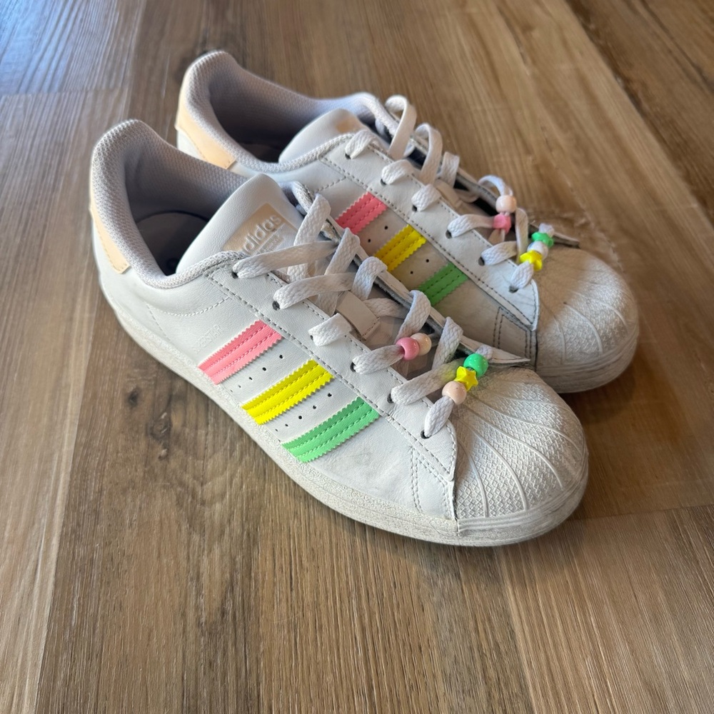 Adidas Superstar J Cloud White Beam Sneakers Size 6